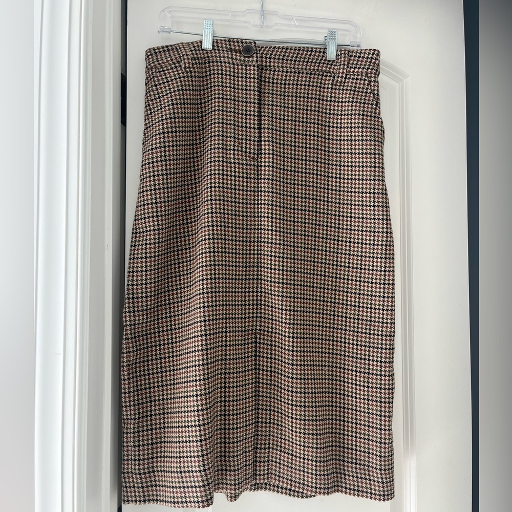 CAbi Showroom Skirt 8